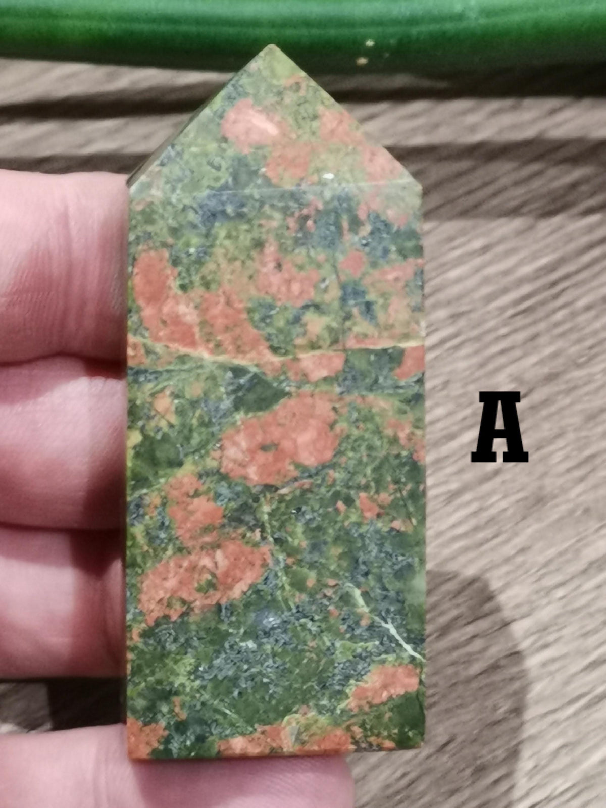 Unakita – Obeliszek z kamienia naturalnego do wyboru