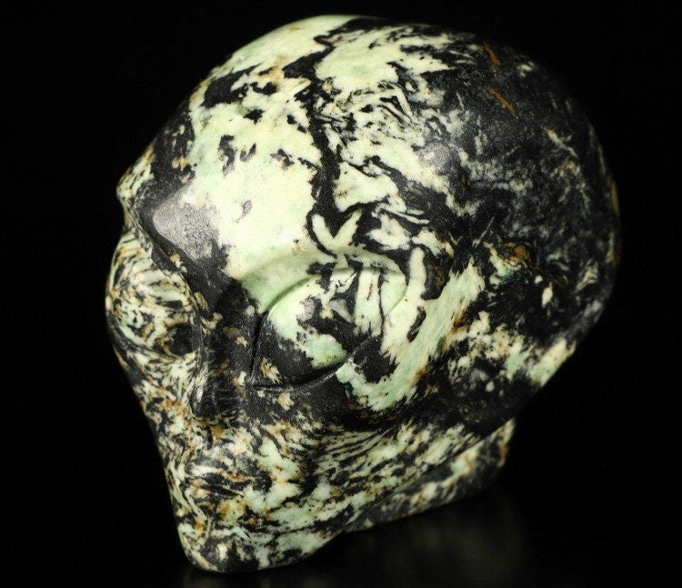 Jaspis genaamd FUIKWERK  , buitenaards  Roswell / verzamelobject van natuursteen / decoratie  Skull , Cranio , SchÄdel , Craneo