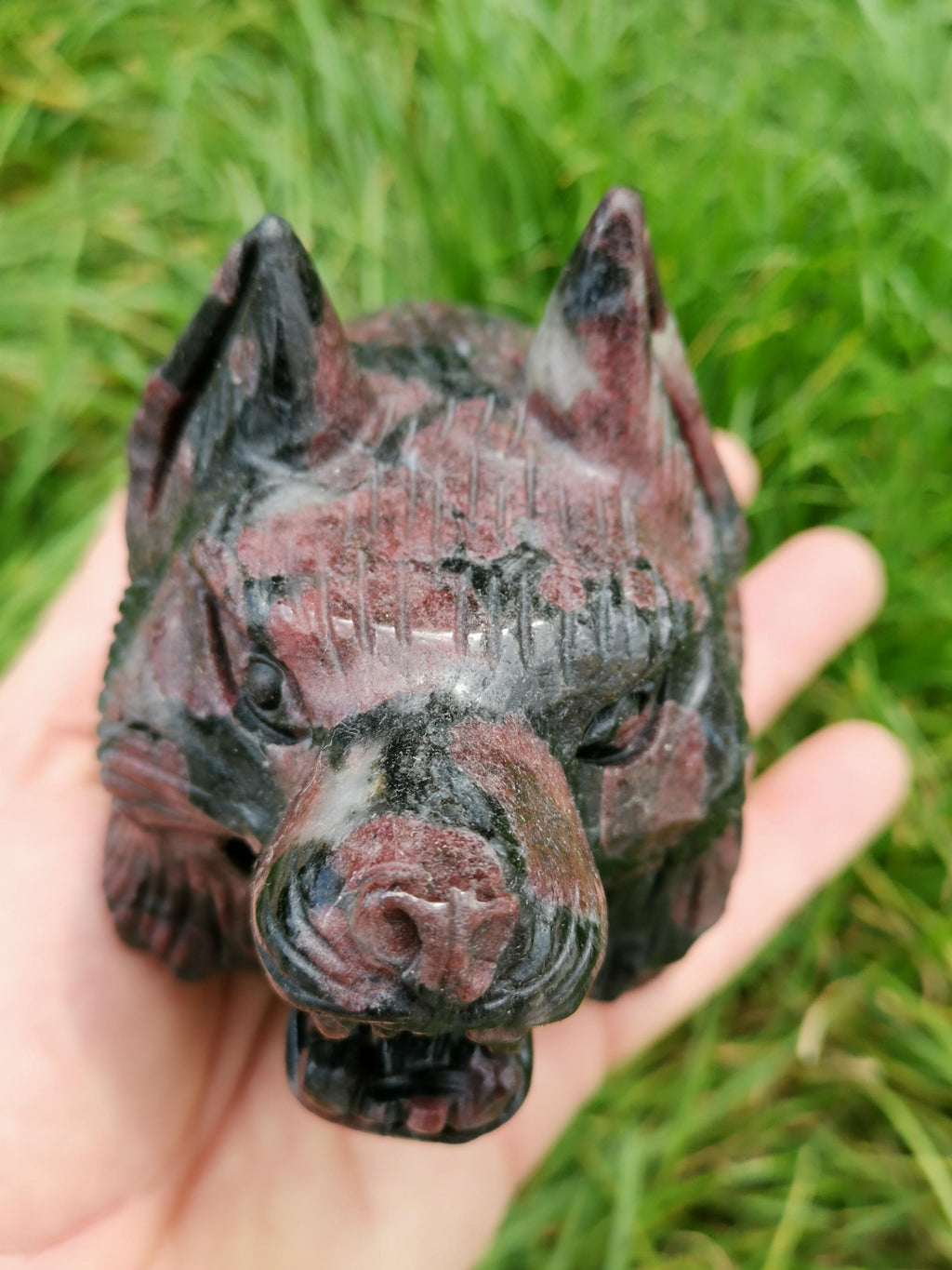 WOLF , Sculptuur /standbeeld , Granaat Almandijn  -> Natuursteen AA