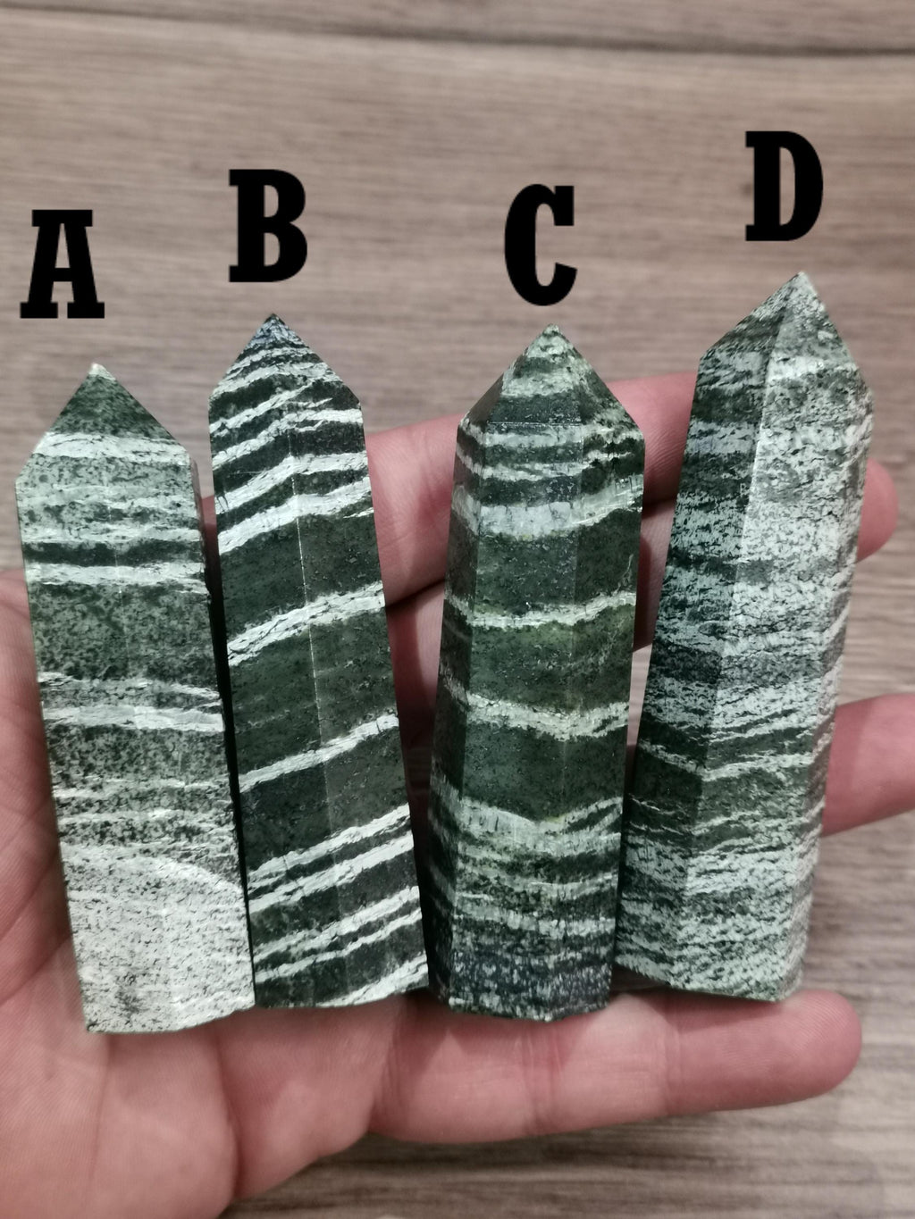 Giada zebrata verde – Punta obelisco a scelta