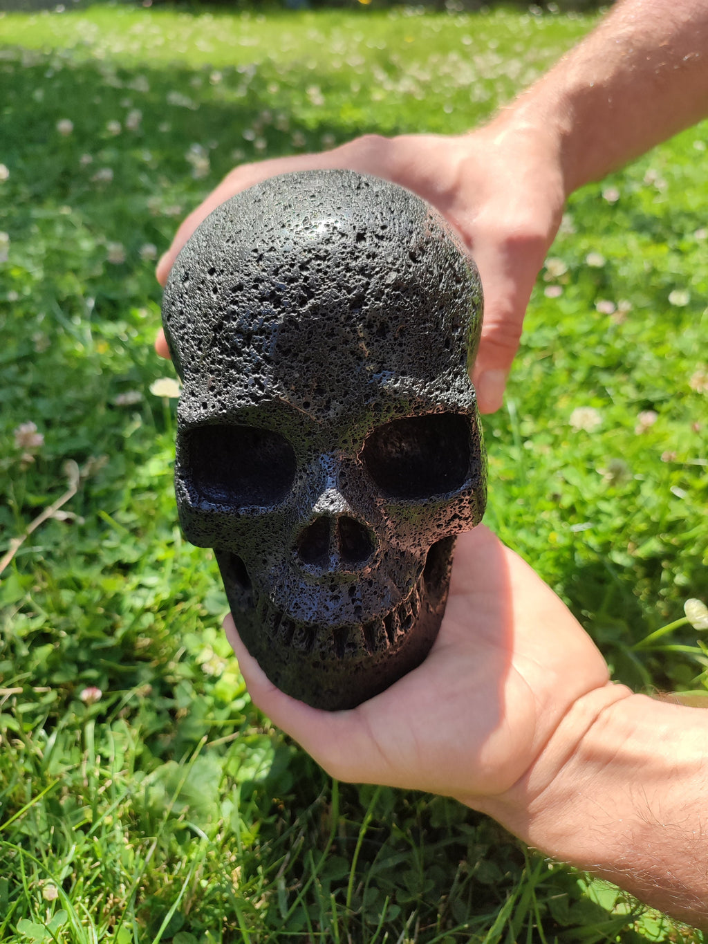 Heißer Lavastein / Schädel XXL / Sammler-Vulkanstein, Memento Mori