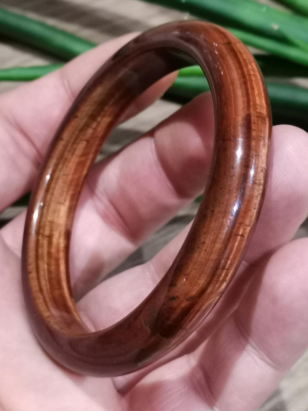 Oog van de Stier , rood oog van de tijger / Volledige JONC-armband van natuursteen / Diameter 61 mm