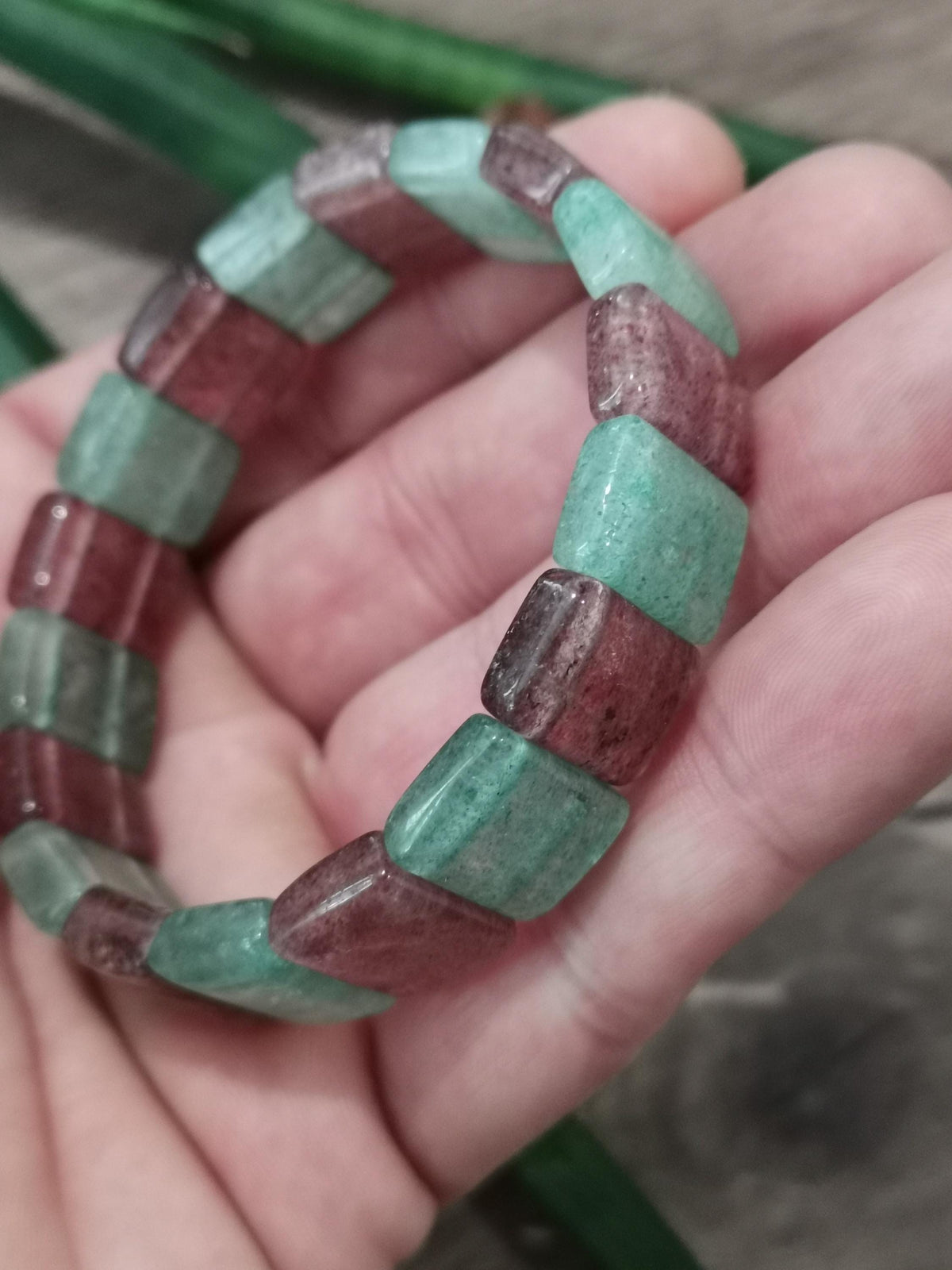 Pulseira em quartzo morango – Contas retangulares bicolores