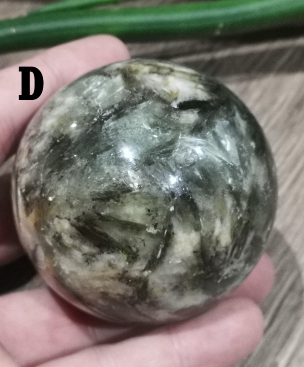 Mica Verde ,Muscovita / ESFERA A ELEGIR / Mineral Raro de Tanzania