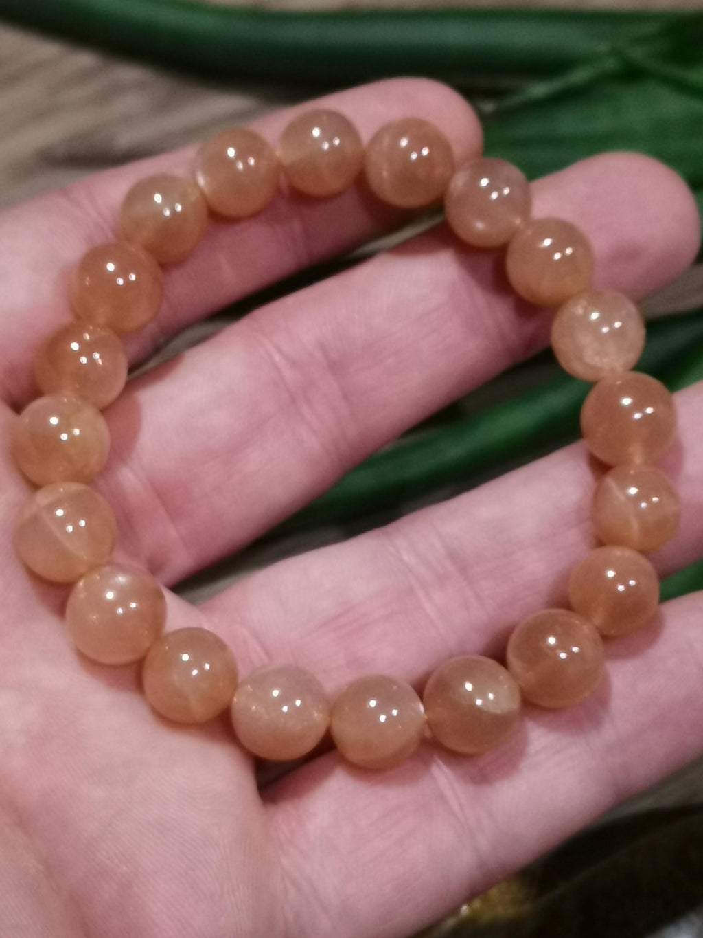 Bracciale in pietra del sole (eliolite) – Perle da 10 mm – AA+