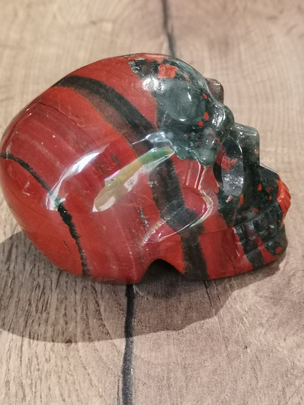Jaspe Héliotrope / Jaspe de sang Africain / African blood stone , Sculpture Crâne de cristal 3.5 Pouce