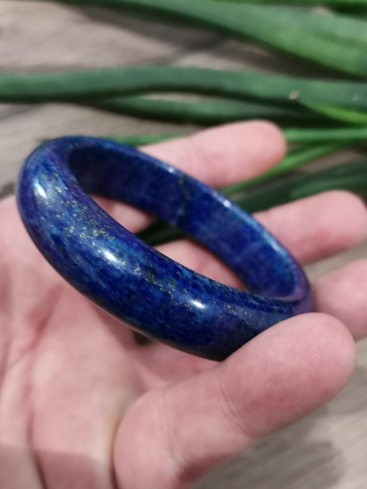 Lapis lazuli -- > Bracelet JONC rigide / Diamètre  intérieur 60 Mm , rare belle qualité, Pierre naturelle