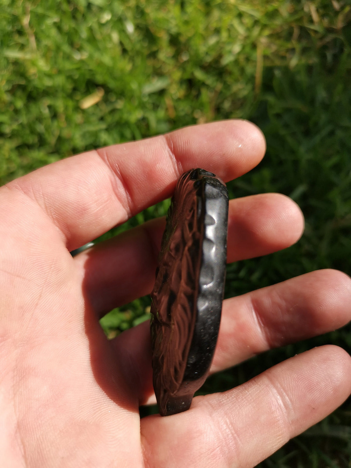 Engraved lion head – Golden obsidian, silver obsidian, or tiger’s eye / Natural stone