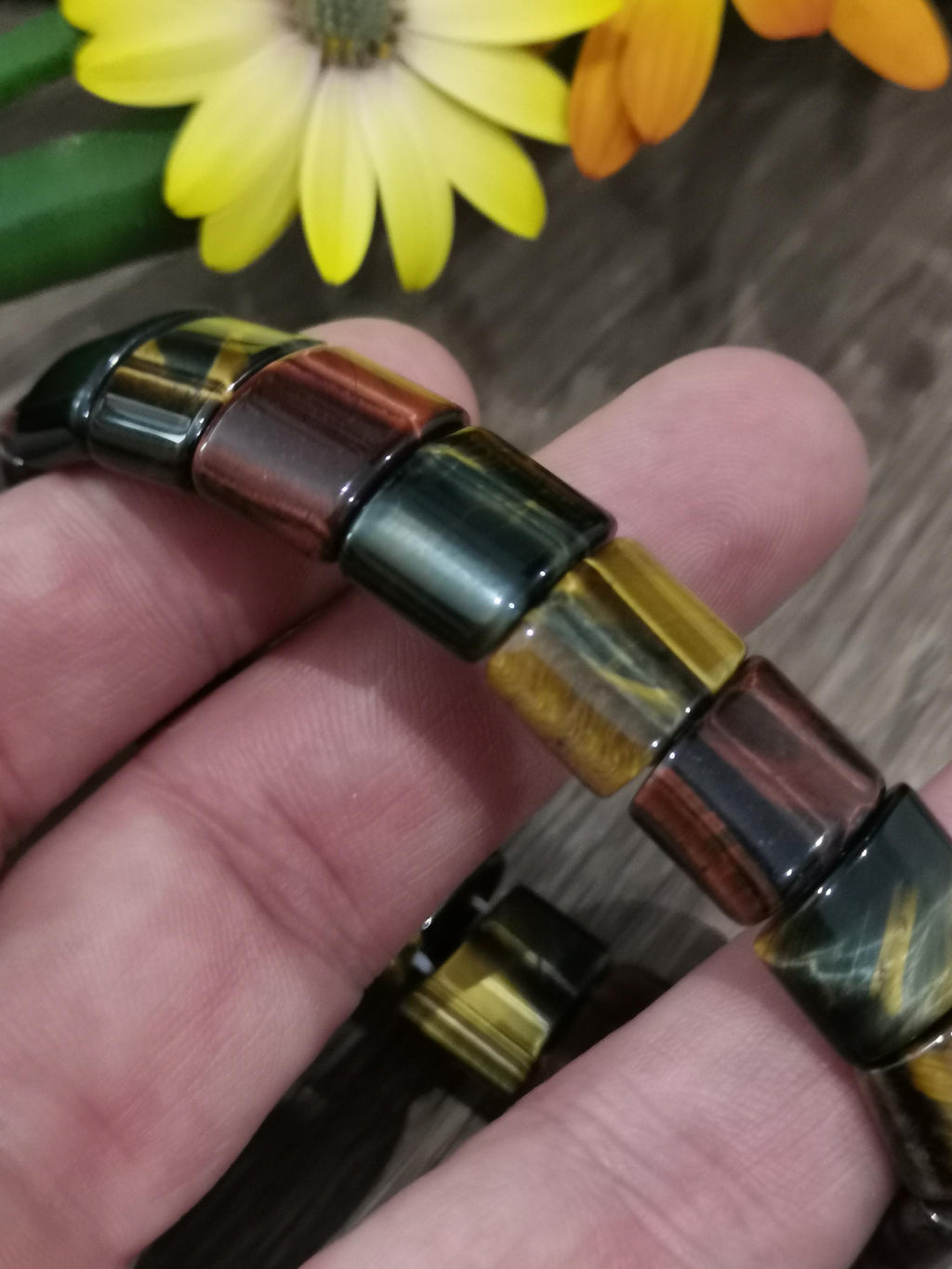 Tigeroog / Falkoog / Stierenoog , armband met kralen Originele vorm Halfmaan Pavé