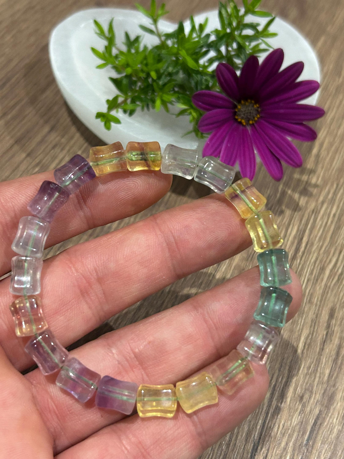 Fluorite multicolorida  , Pulseira de contas de forma rara  ->  Tubo hexagonal  ->  Libertação / Clareza mental