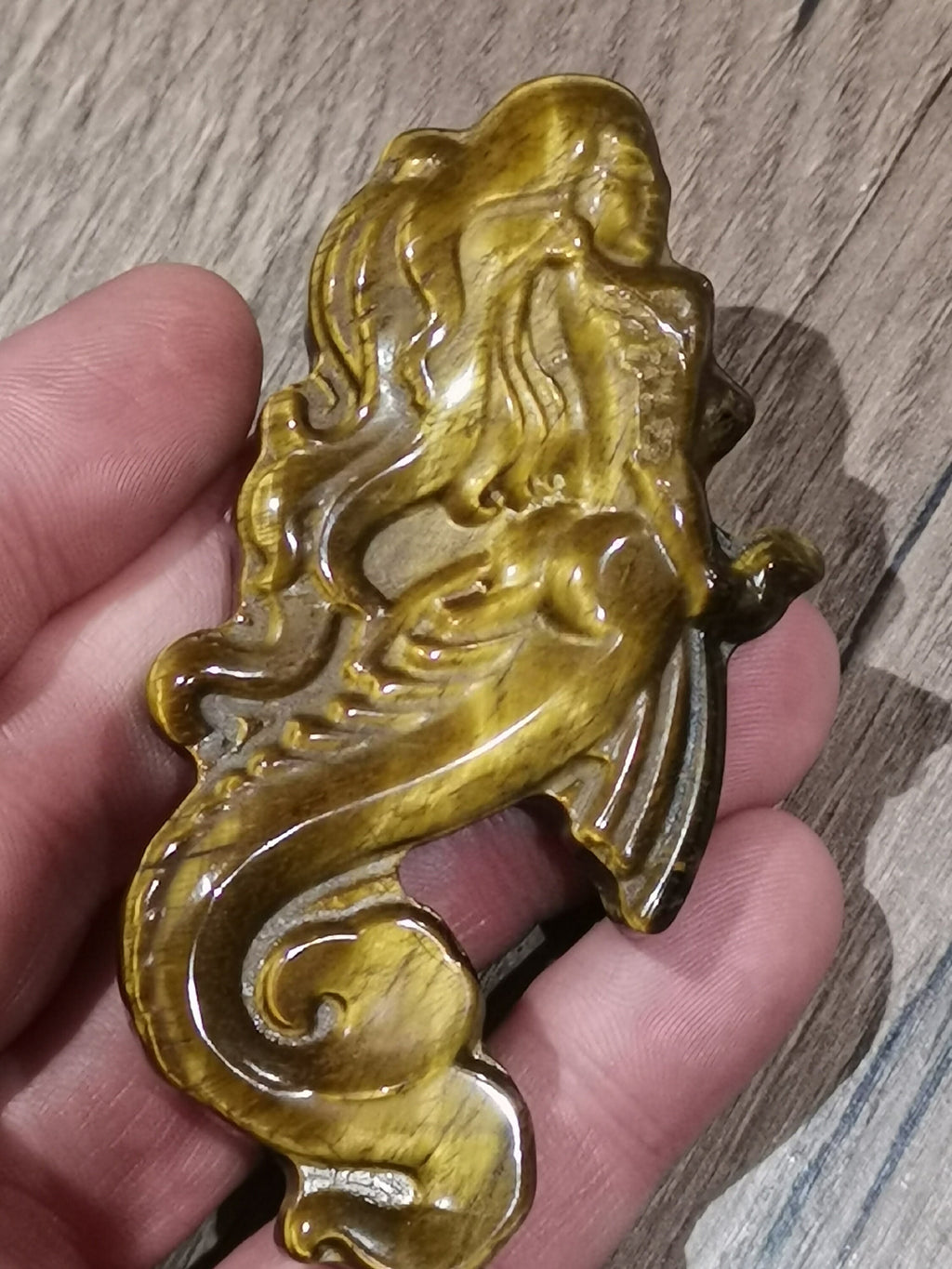 Engraved tiger’s eye mermaid – Natural stone medallion