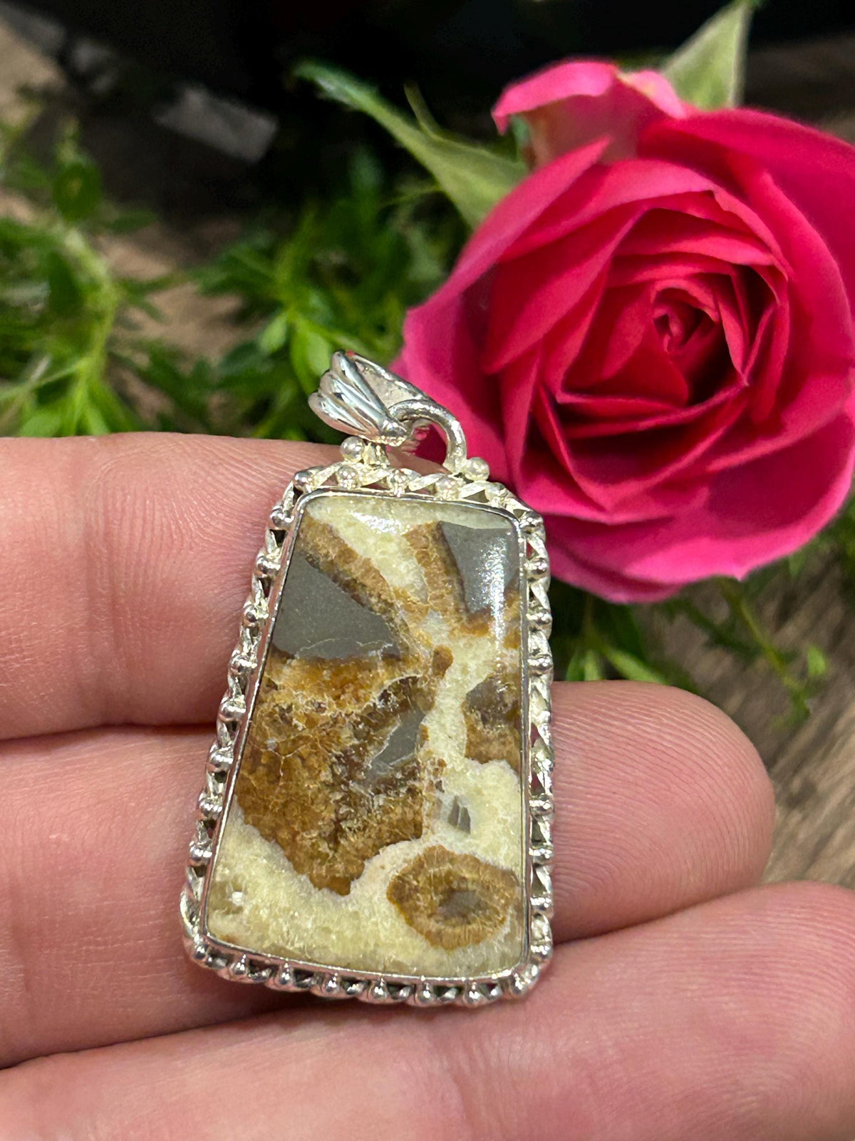 Pendentif en septaria et argent 925 – 8,8 g