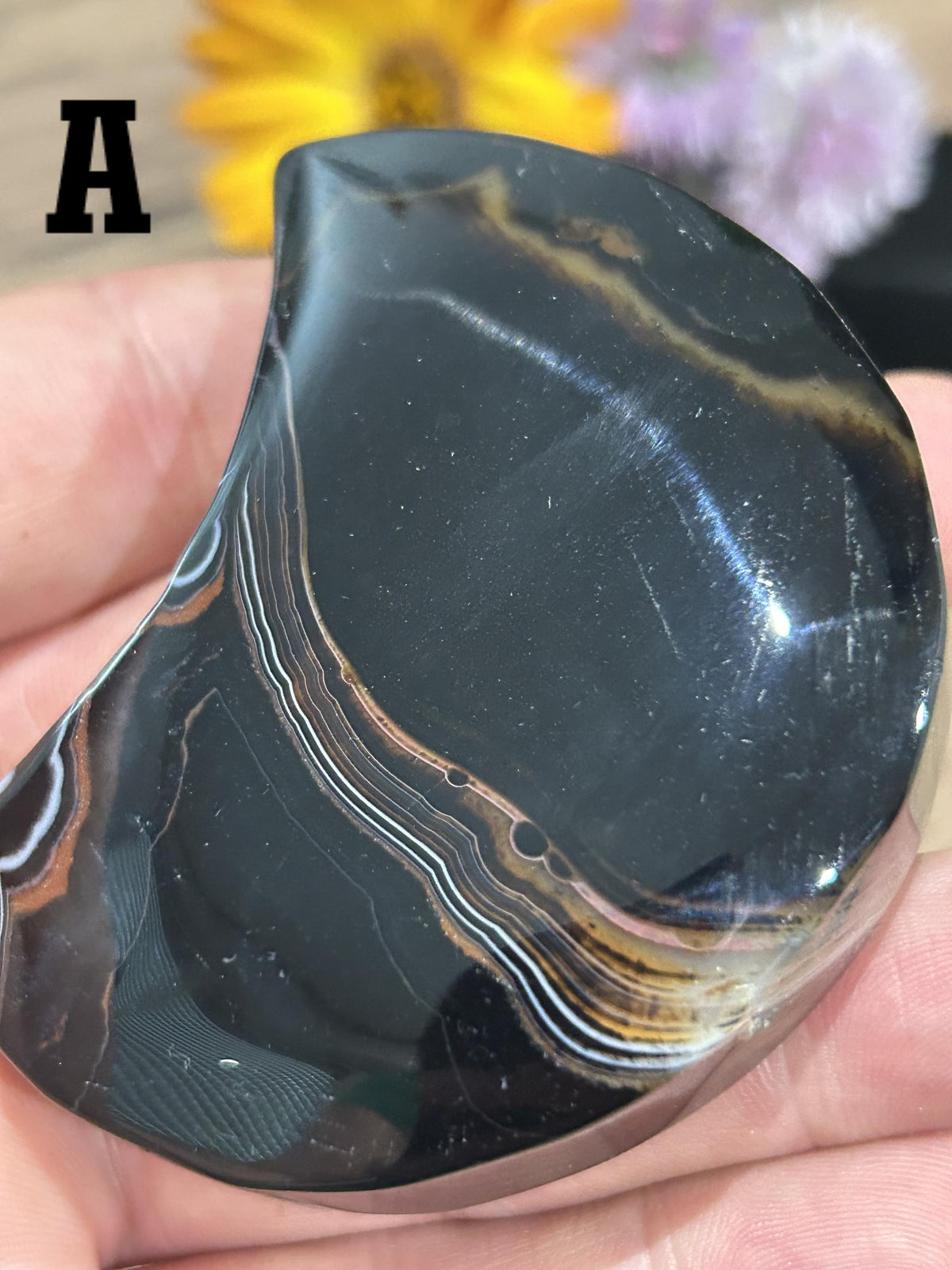 Lune en agate noire sardonyx à bandes d’Uruguay – Au choix