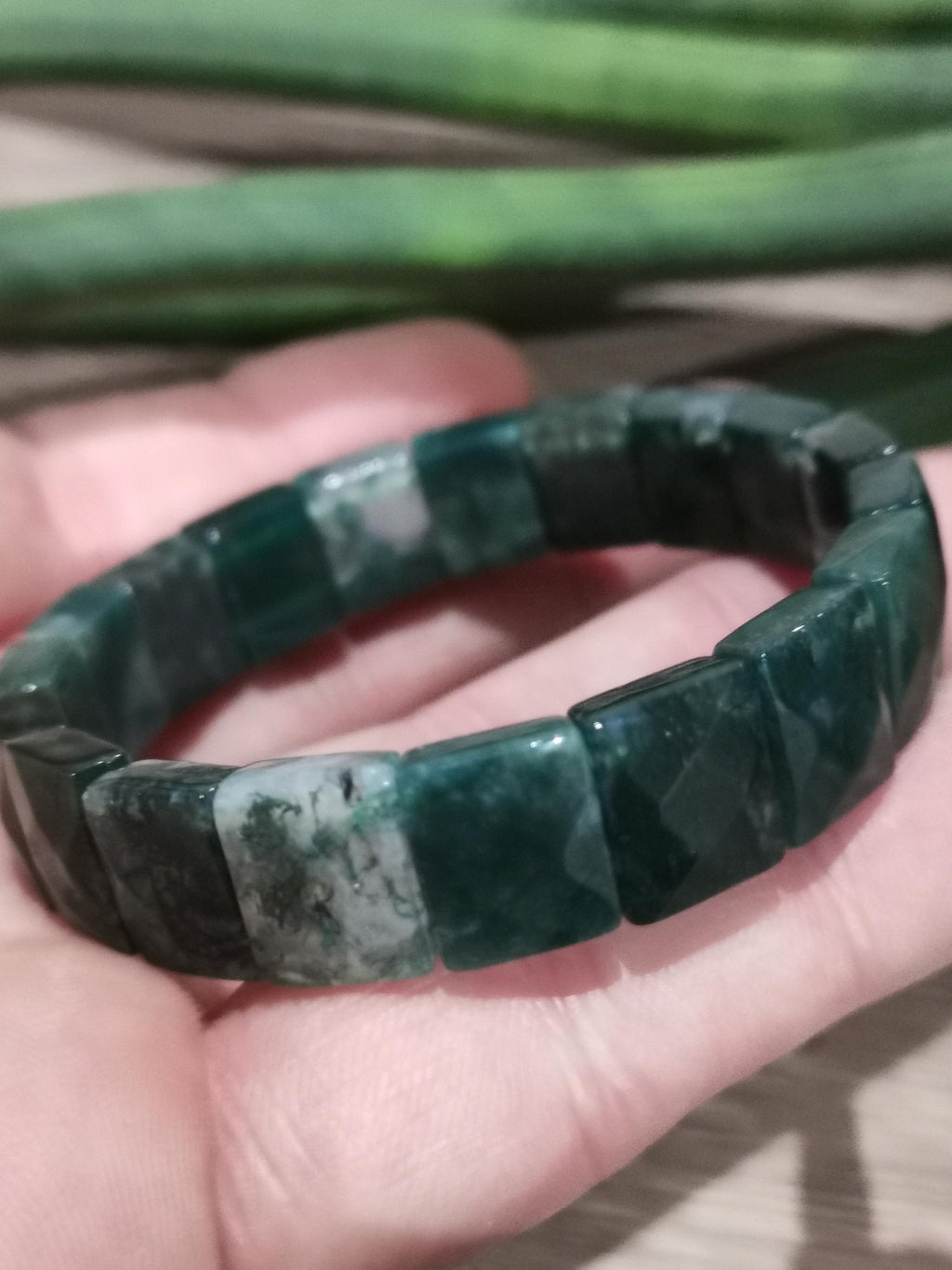 Agata Muschio, bracciale con perla quadrata sfaccettata