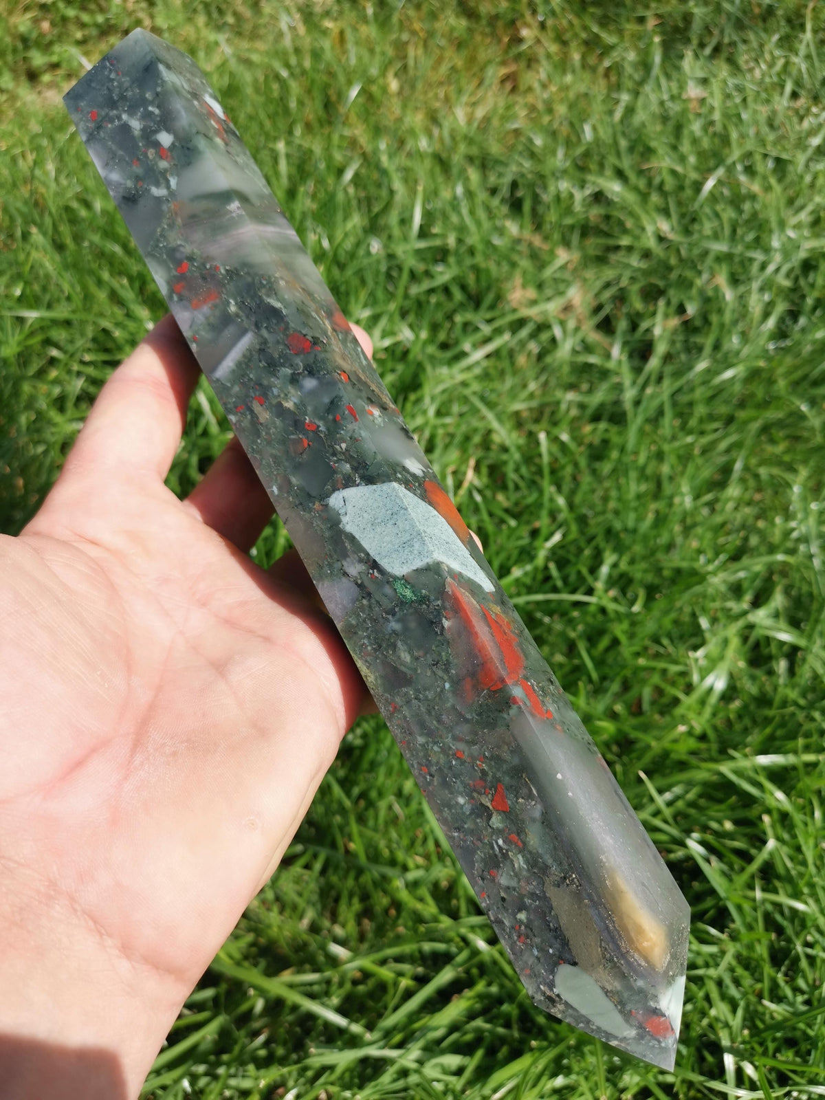 Jaspis krwisty „African Bloodstone” – Obelisk XL 30 cm