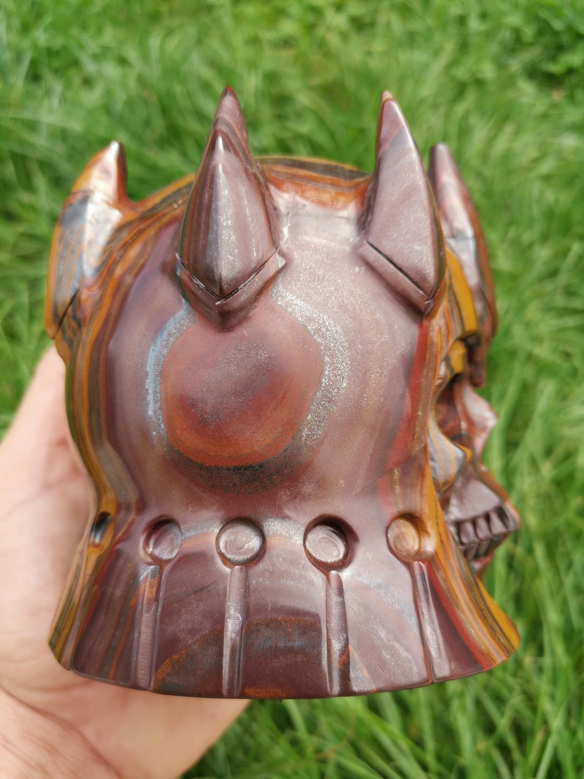 Rzeźba Wojownika Samuraj w Oku tygrydym / Wielokolorowa / Czaszka z kamienia naturalnego kolekcjonerska , Crystal Skull