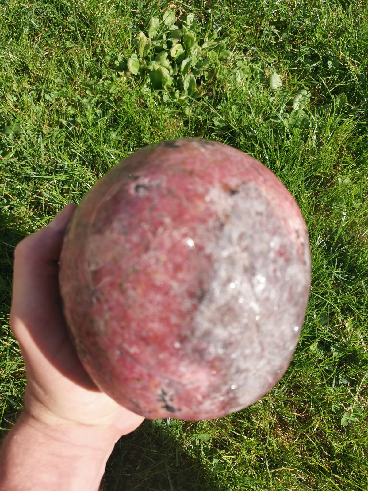 Rhodonit z Peru  /  Duża czaszka XXL 4,7  KG Kamień naturalny  / czaszka śmierci , Memento Mori , próżność