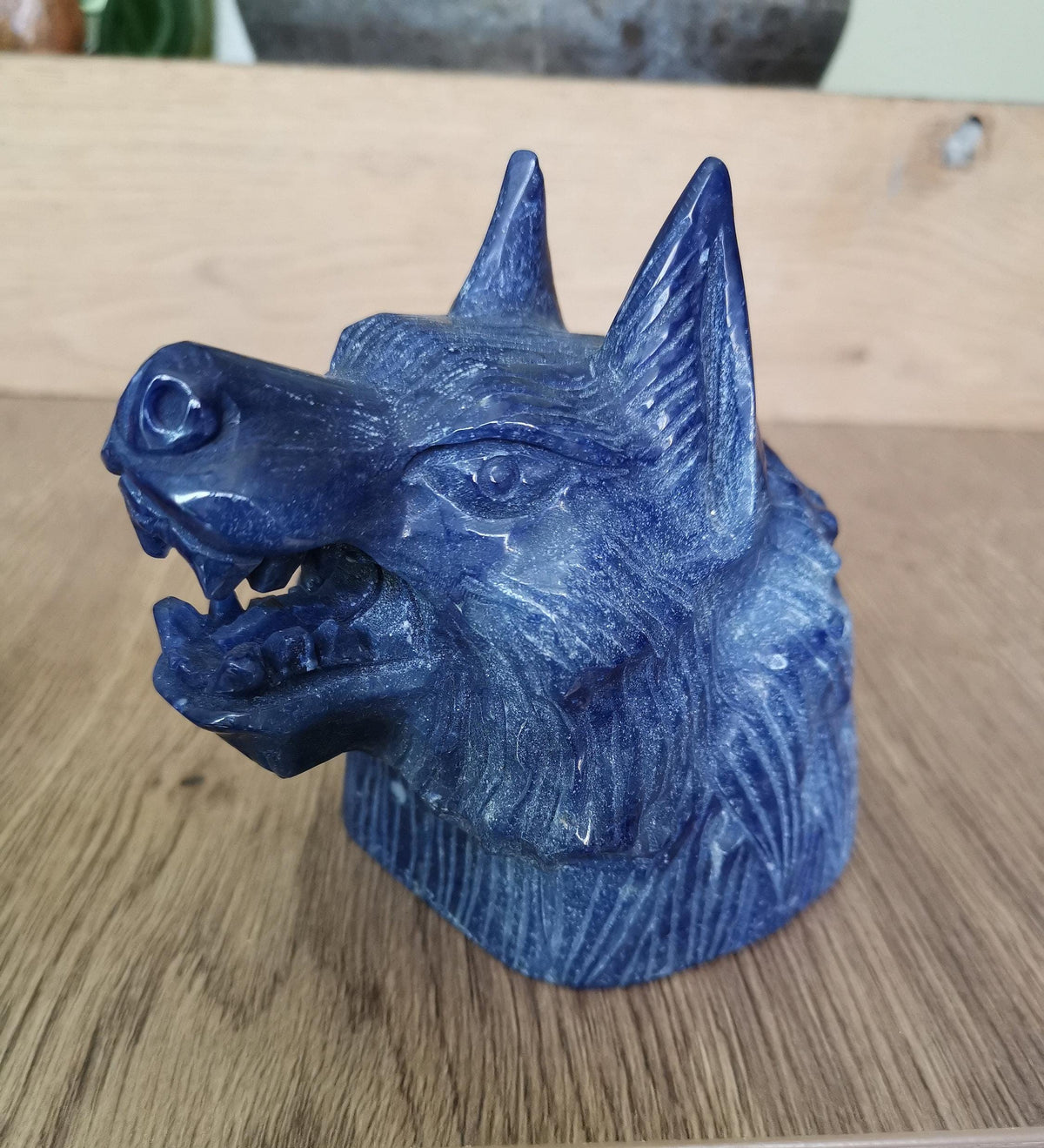 WOLF , Skulptur /Statue , Blaue Aventurin  -> Naturstein AA