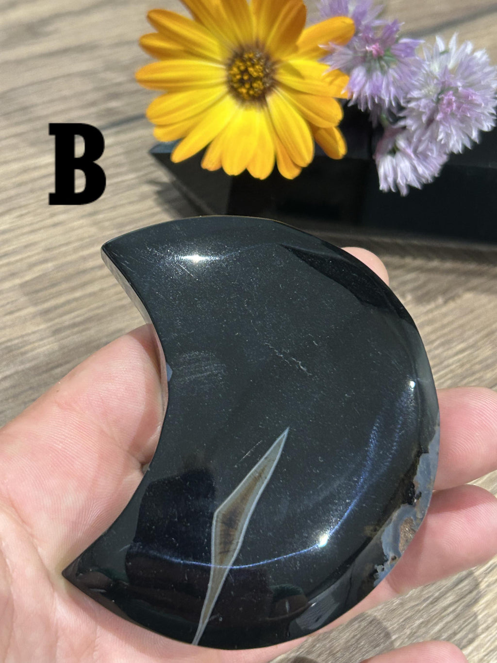 Mond aus schwarzem Sardonyx-Achat mit Bändern aus Uruguay – Zur Auswahl
