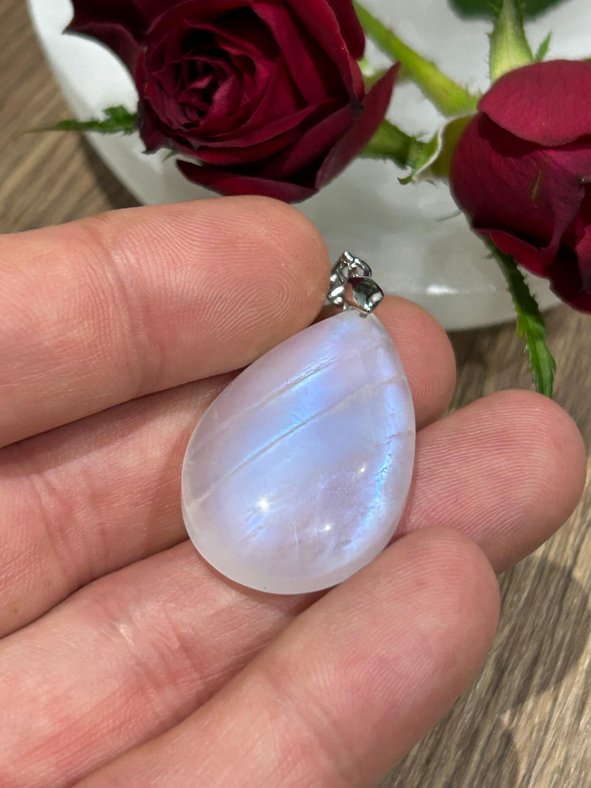 Pendentif goutte en pierre de lune – 12 g