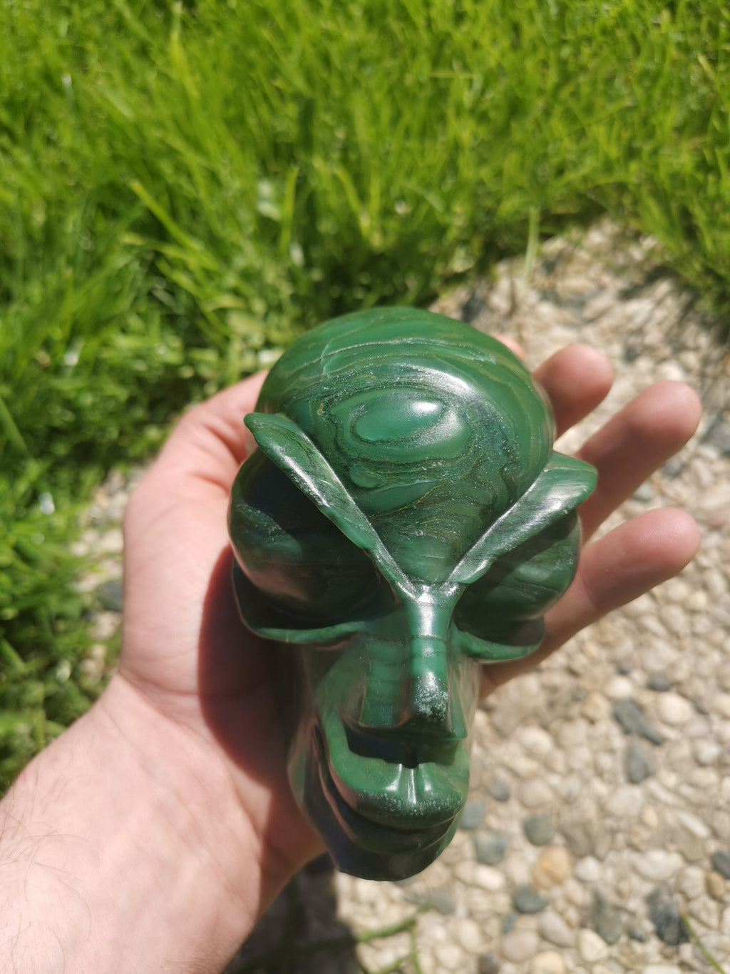 VERDITE Afrikaanse steen   Sculptuurtje Type Afrikaans hoofd  van natuursteen  /  doodshoofd / Cranio , SchÄdel , Craneo , Skull , reiki