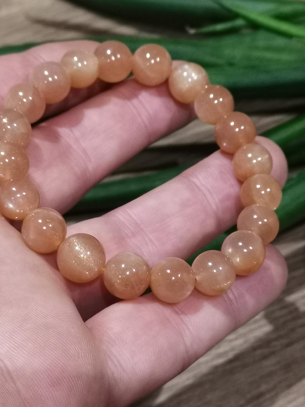 Bracciale in pietra del sole (eliolite) – Perle da 10 mm – AA+