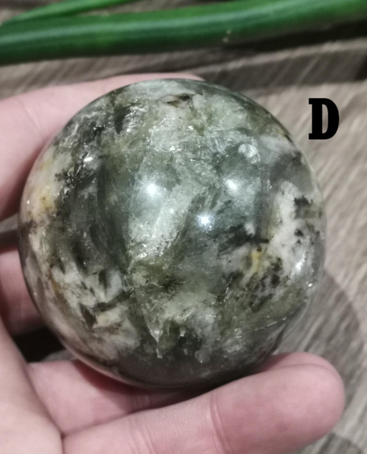 Mica Verde ,Muscovita / ESFERA A ELEGIR / Mineral Raro de Tanzania