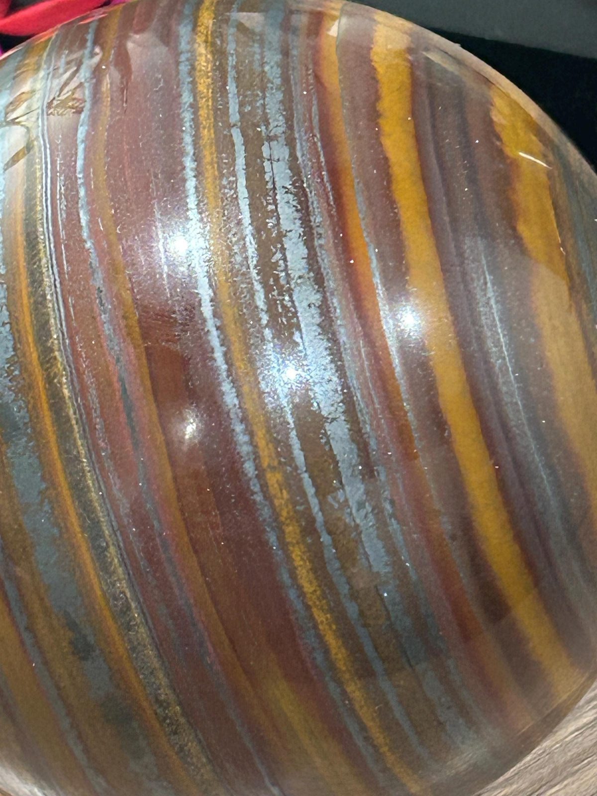 Esfera XL , Bola de mineral natural de Ojo de Hierro Multicolor , 2127 Gr / Diámetro  110 mm