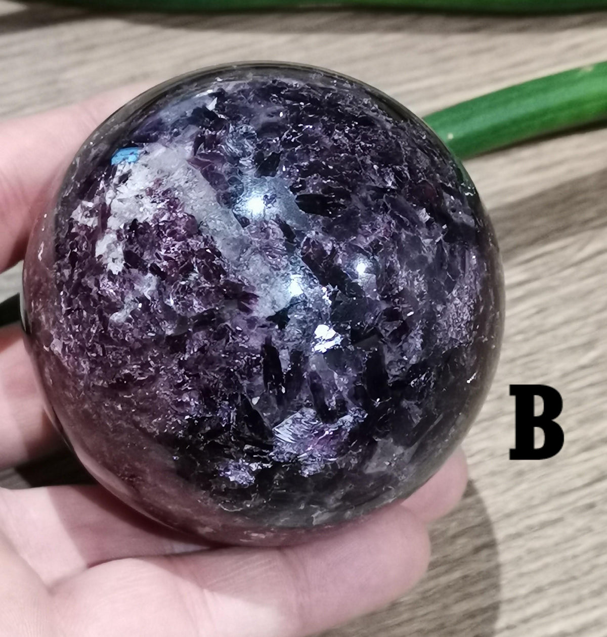 Mica Violet / Purple Mica , Lépidolite  AA+ /  SPHERE Au CHOIX Rare de Tanzanie