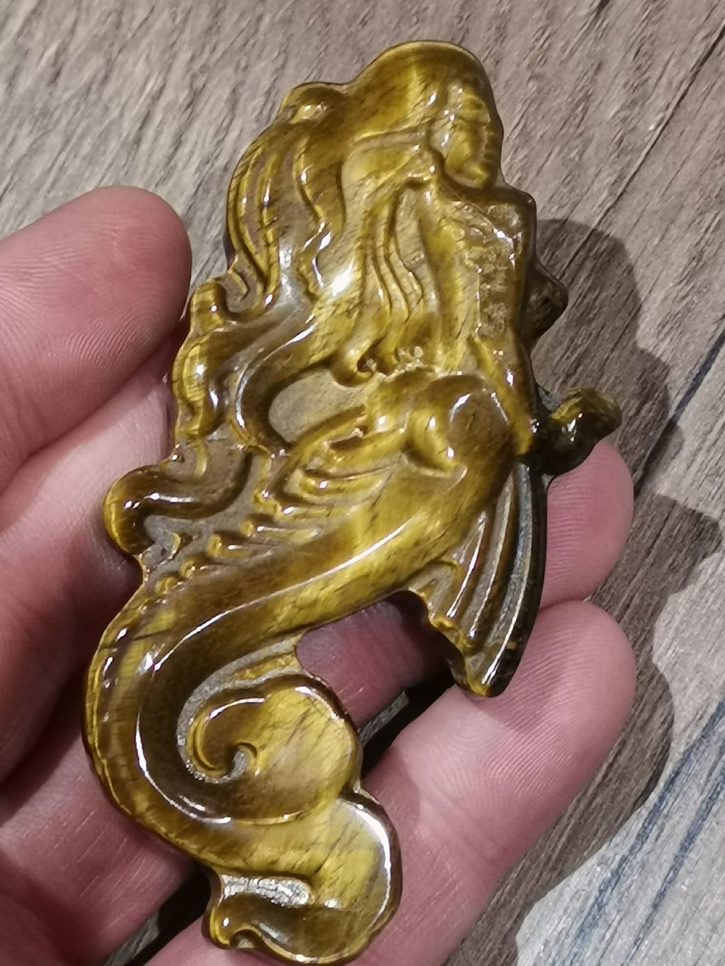 Engraved tiger’s eye mermaid – Natural stone medallion
