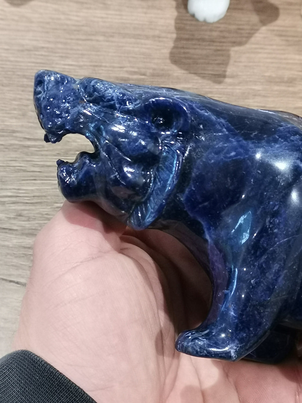 Bengalsche tijger van nachtblauwe sodaliet, 923 g / Dier van natuursteen