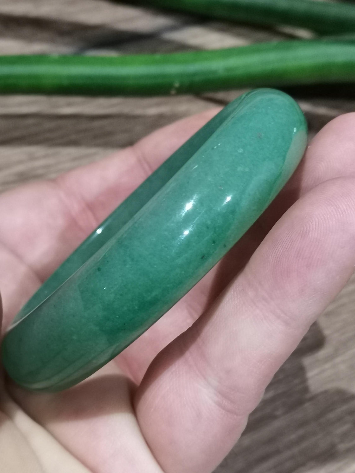 Aventurina verde Brasil  , Pulseira rígida de aro diâmetro 61  mm / Pedra natural / Presentes