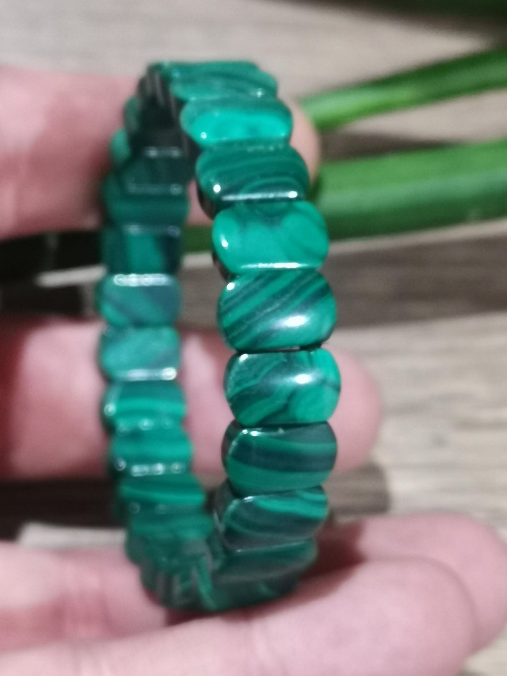 Custom Malachite Bracelet – 11 × 7 mm Oval Beads / Natural Stone