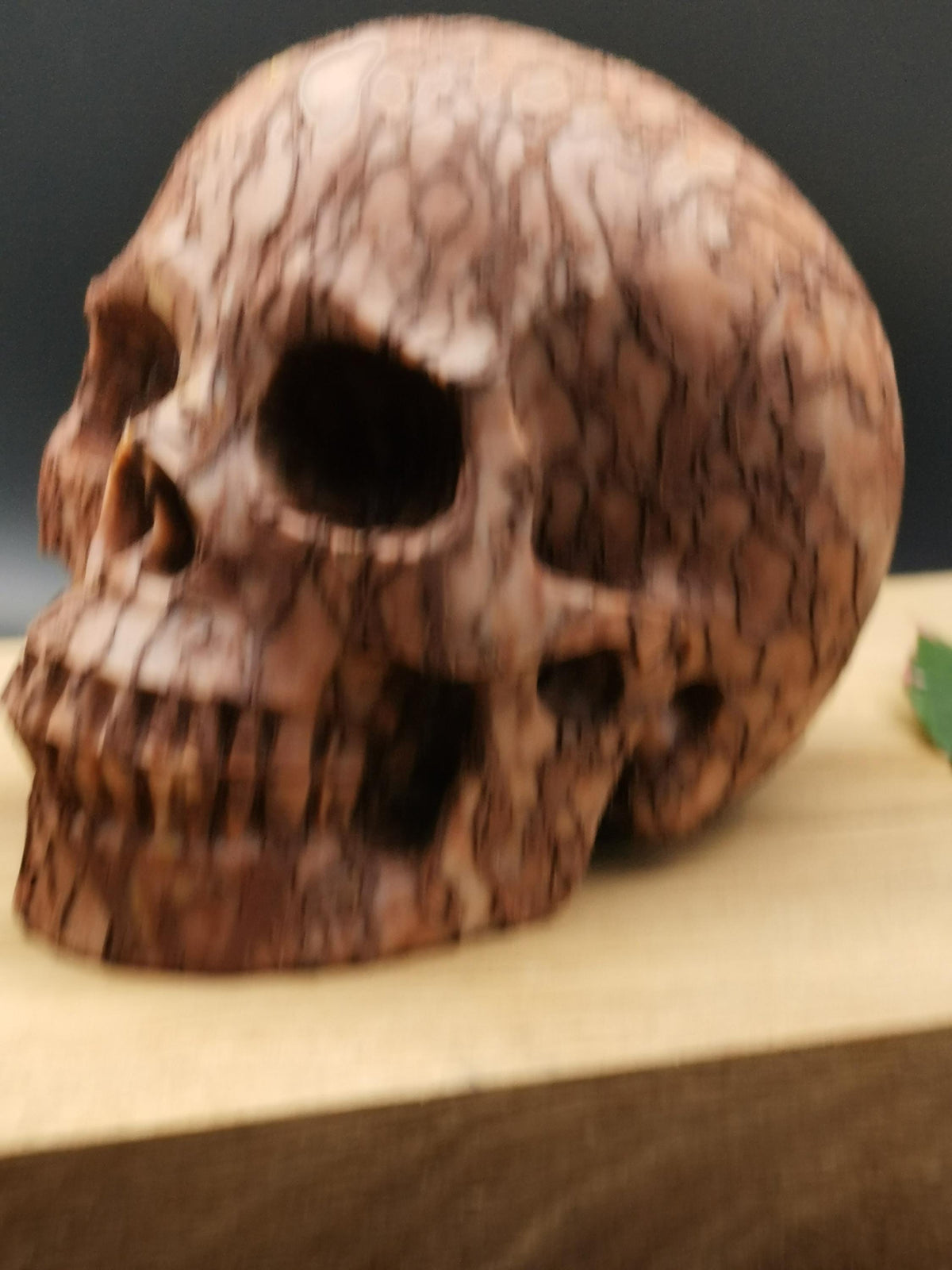 Jaspis 3D Art / Schedel van natuursteen, Memento mori / Kabinet van rariteiten / lithotherapie / meditatie