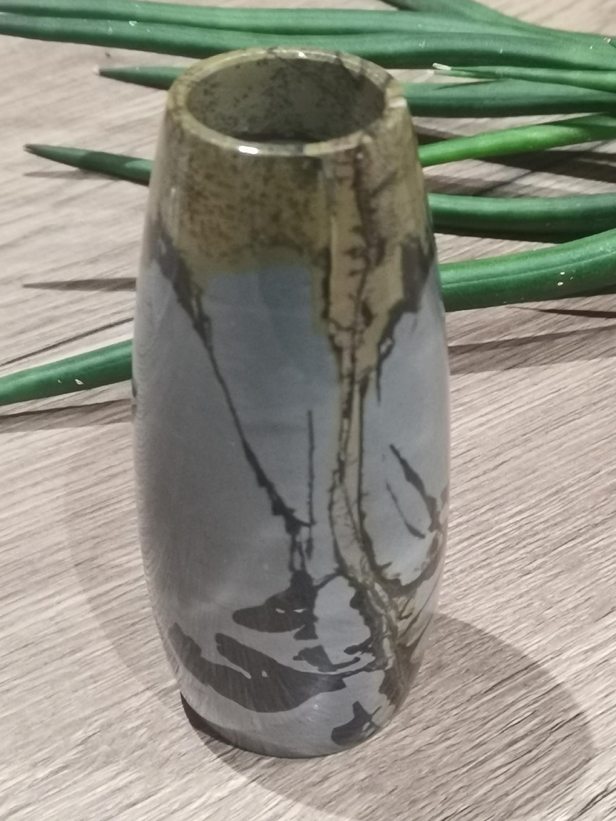 Jaspis vaas met natuurlijk landschap – 13 cm