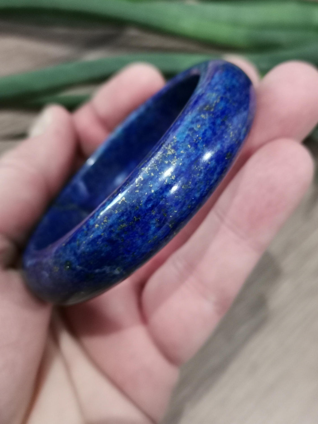 Lapis lazuli -- > Bracelet JONC rigide / Diamètre  intérieur 60 Mm , rare belle qualité, Pierre naturelle