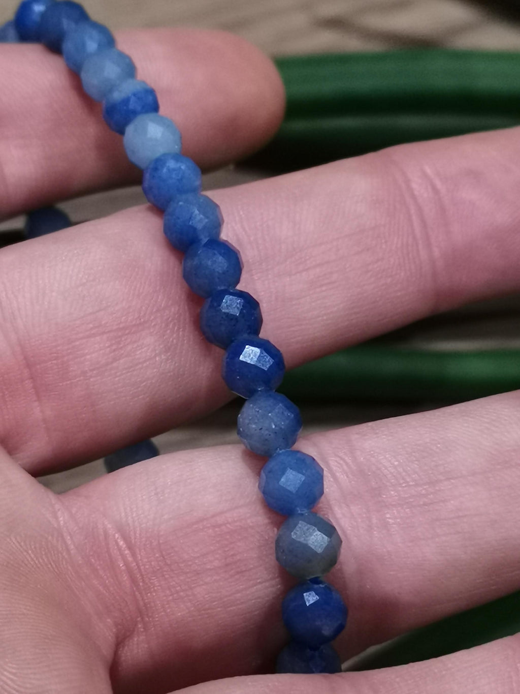 Aventurin Brasilieblå , Armband efter mått valfritt  , Rund A-facetterad pärla 6 mm