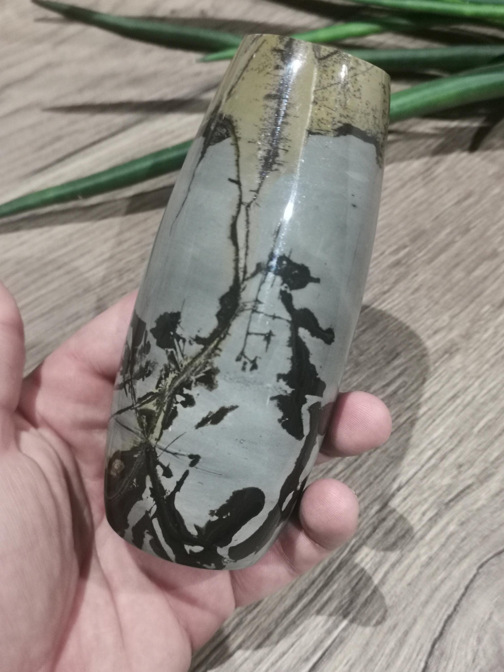 Jaspis vaas met natuurlijk landschap – 13 cm