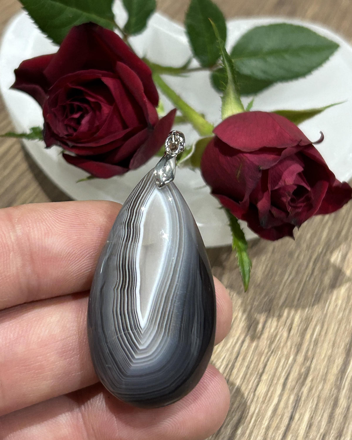 Pendentif goutte en agate du Botswana – 15 g