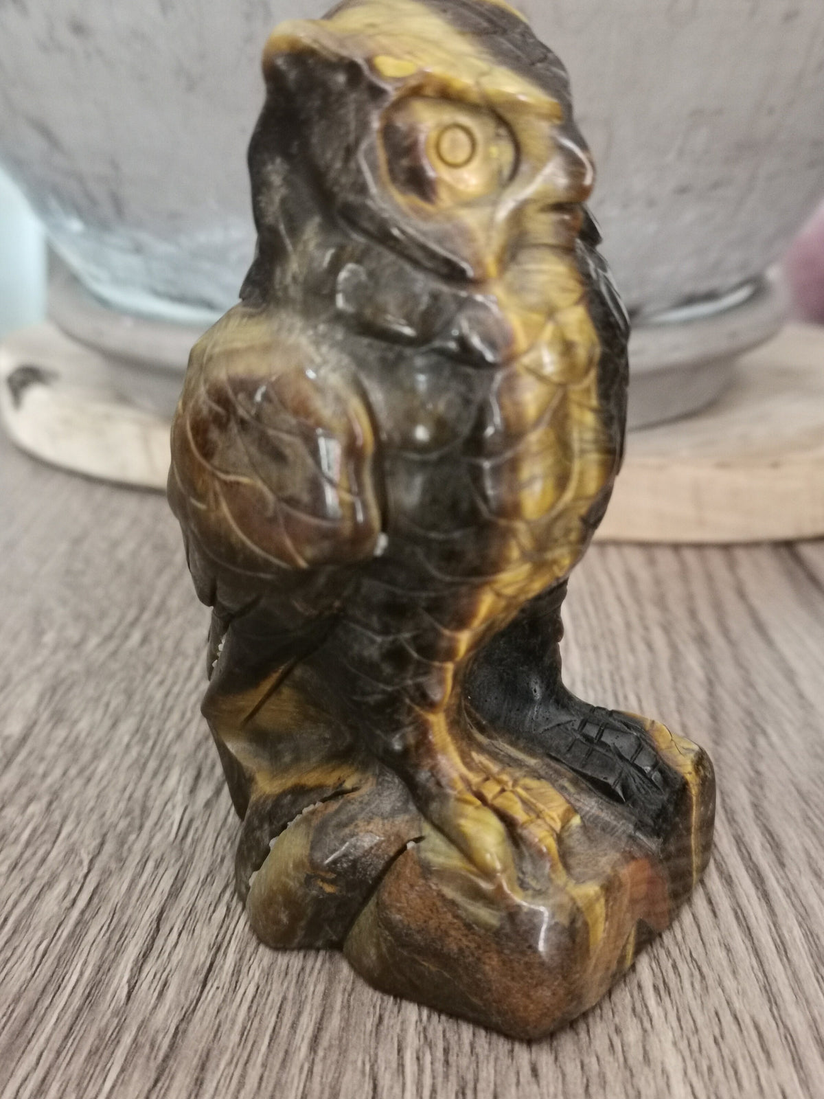 Hibou en œil de tigre , sculpture statue pierre naturelle