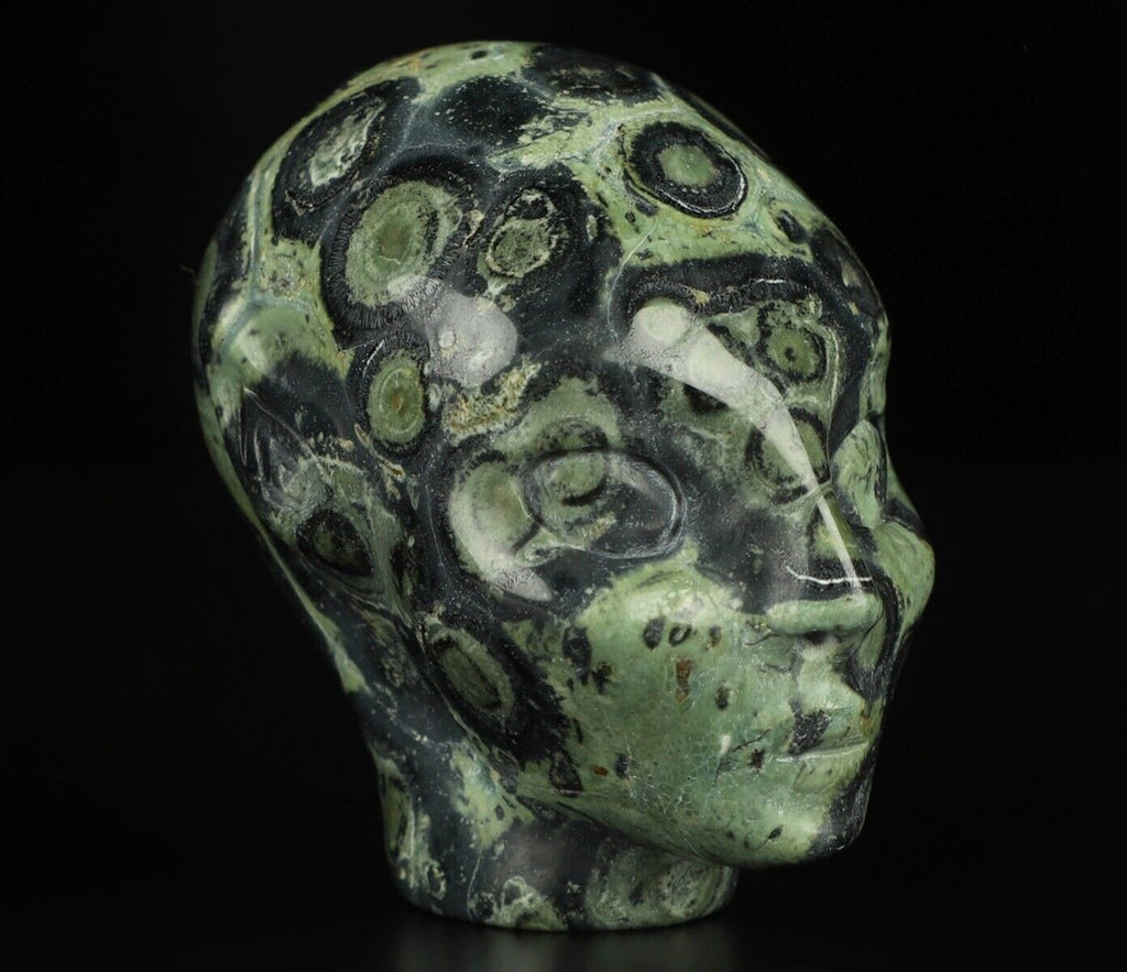 Jaspis met krokodillenleerstructuur , Kambaba-jaspis , Elf , fee , Avatar , natuurstenen sculptuur , bewerkte mineralen