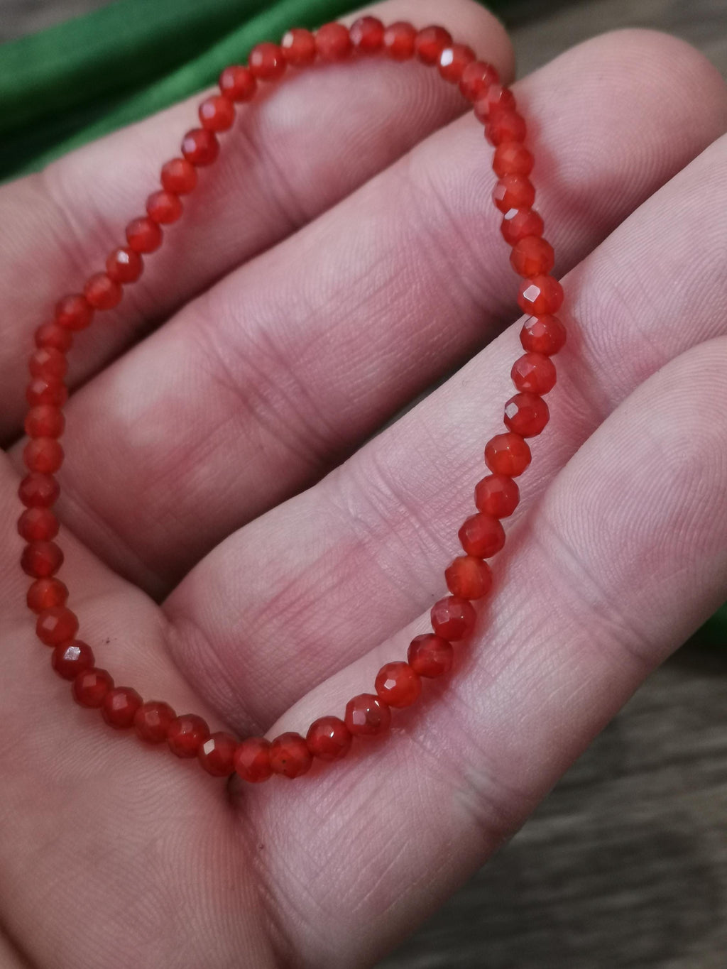 Op maat gemaakte armband / Oranje spessartinegranaat, ronde gefacetteerde kralen 4 mm