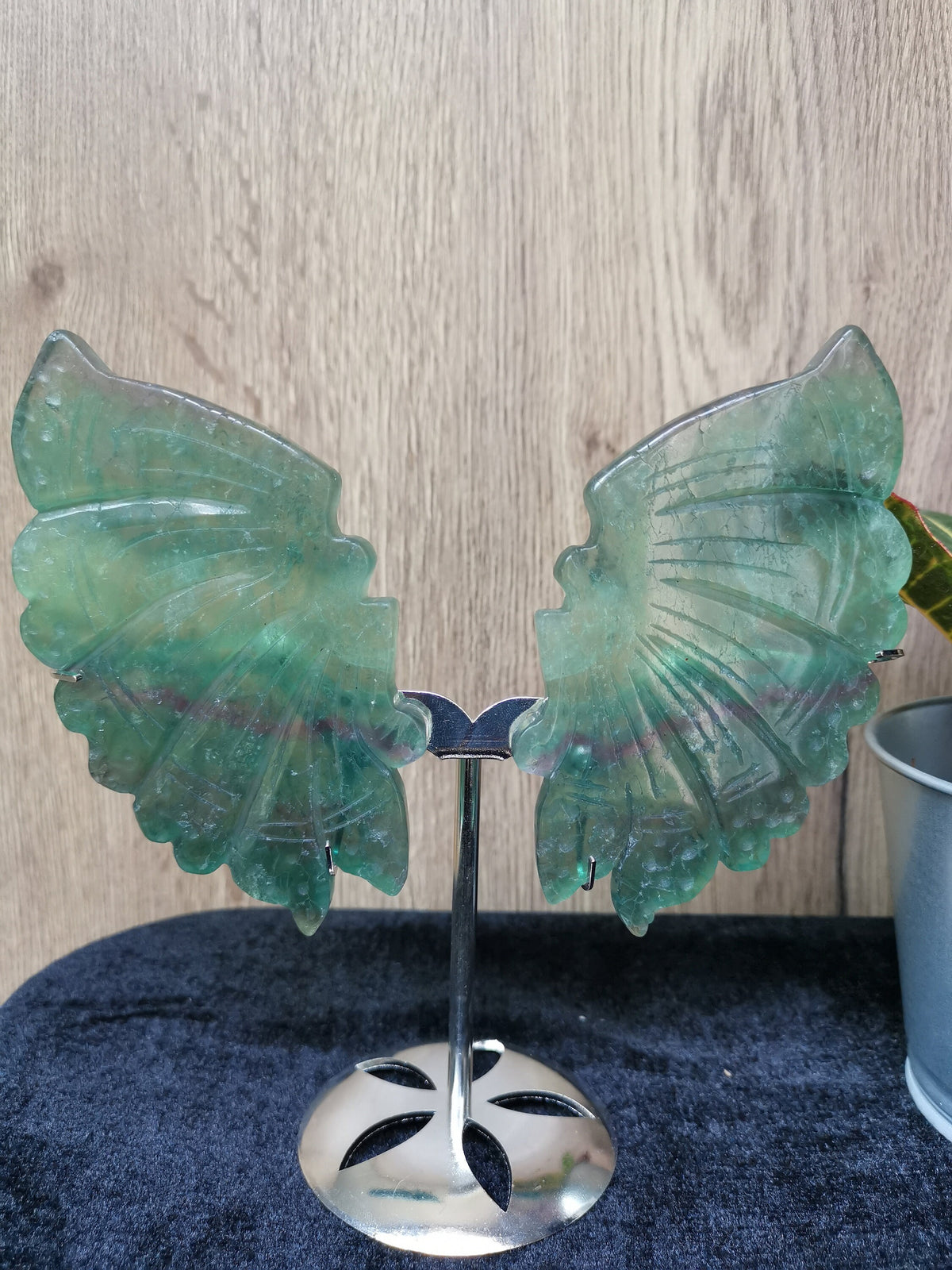 fluorite verte sculpture Aile de papillon  , Rare grande taille