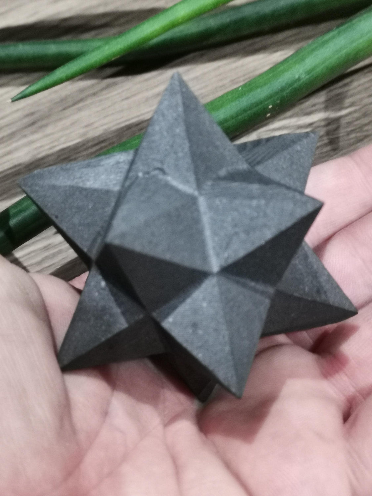 Merkaba en shungite naturelle de Russie, 74 mm