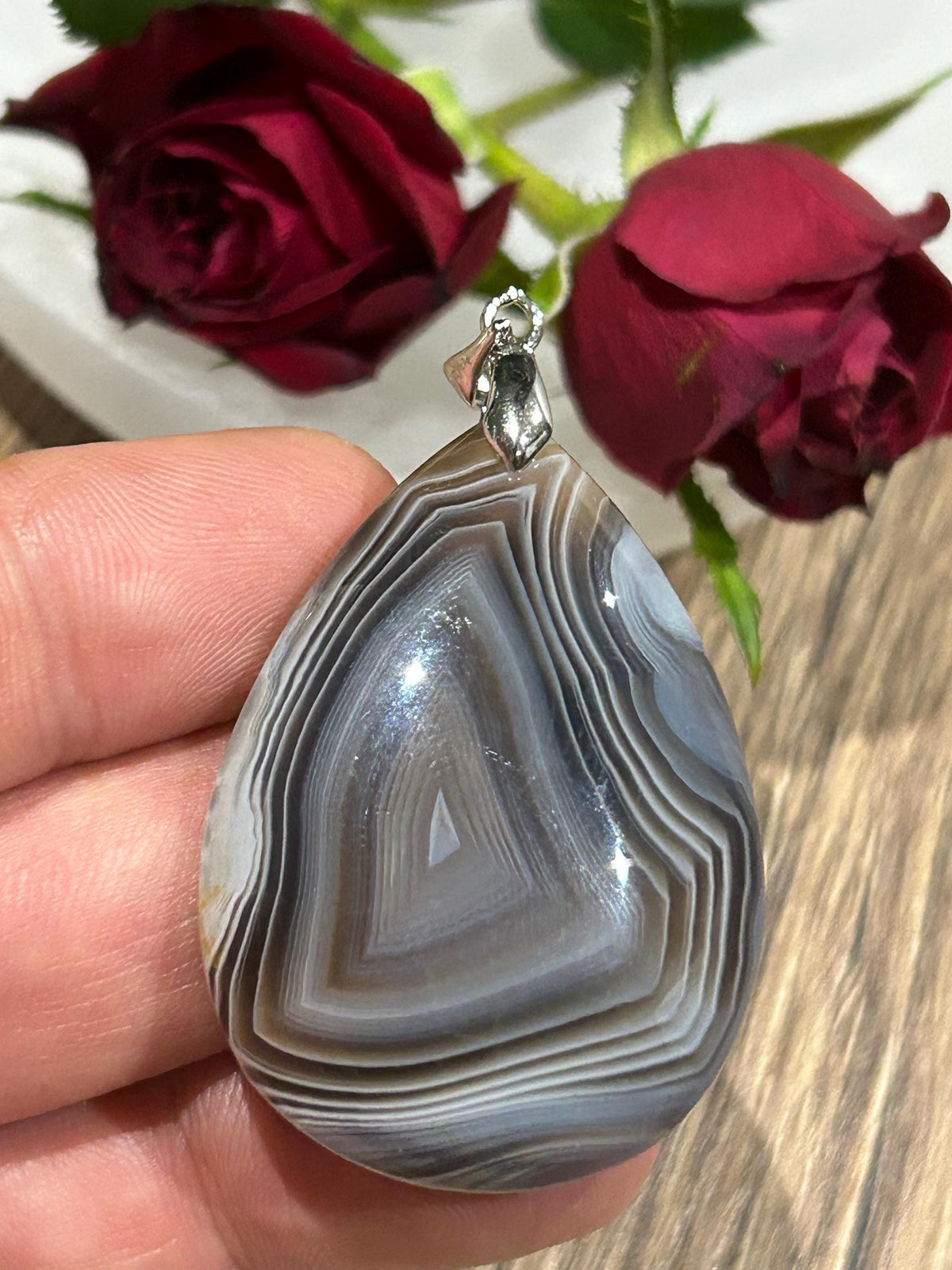 Pendentif goutte en agate du Botswana – 20 g