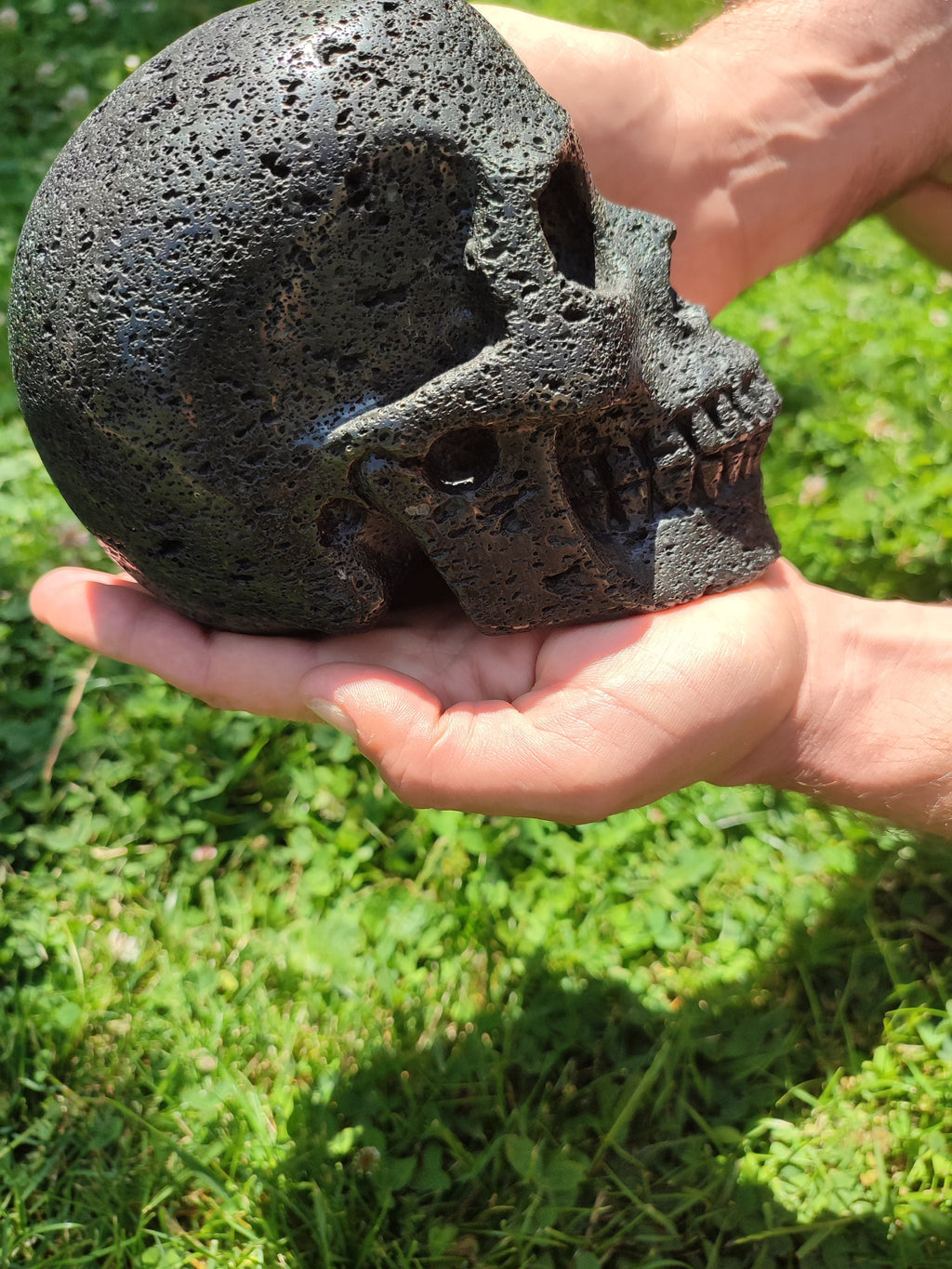 Heißer Lavastein / Schädel XXL / Sammler-Vulkanstein, Memento Mori