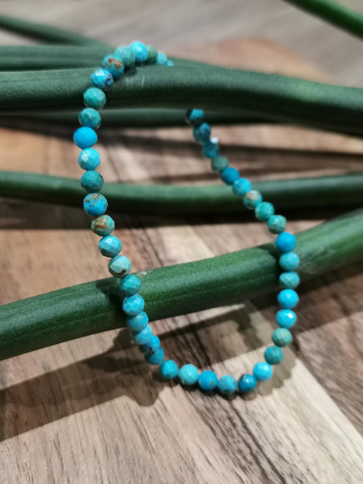 Turquesa do México  , Pulseira à medida à escolha  , Pérola redonda facetada de 4 mm