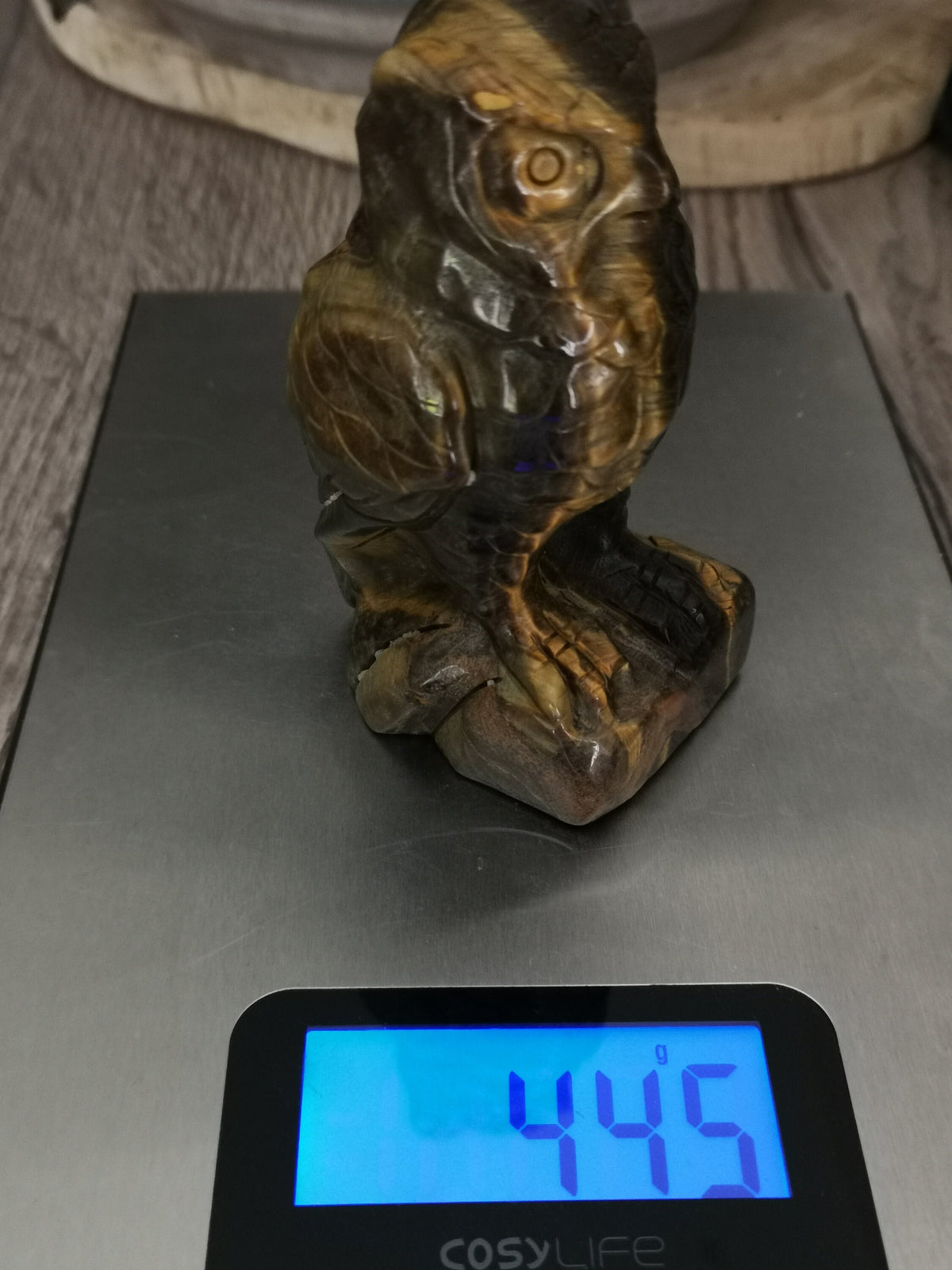 Uil van tijgeroog, sculptuur natuurstenen standbeeld