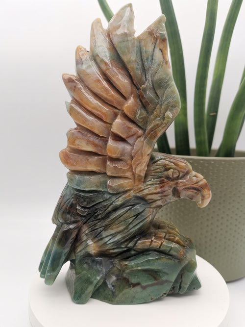 Aquila, scultura in diaspro Sangue di Drago 1091 grammi