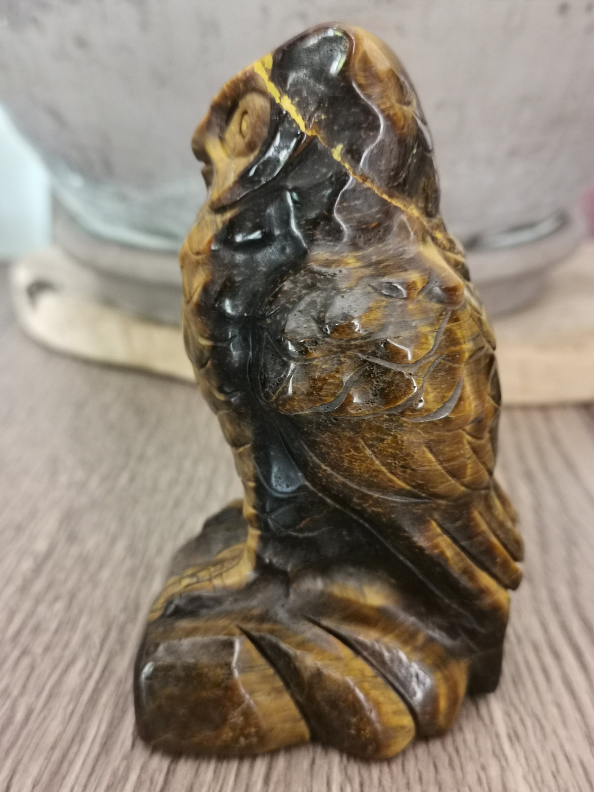 Hibou en œil de tigre , sculpture statue pierre naturelle